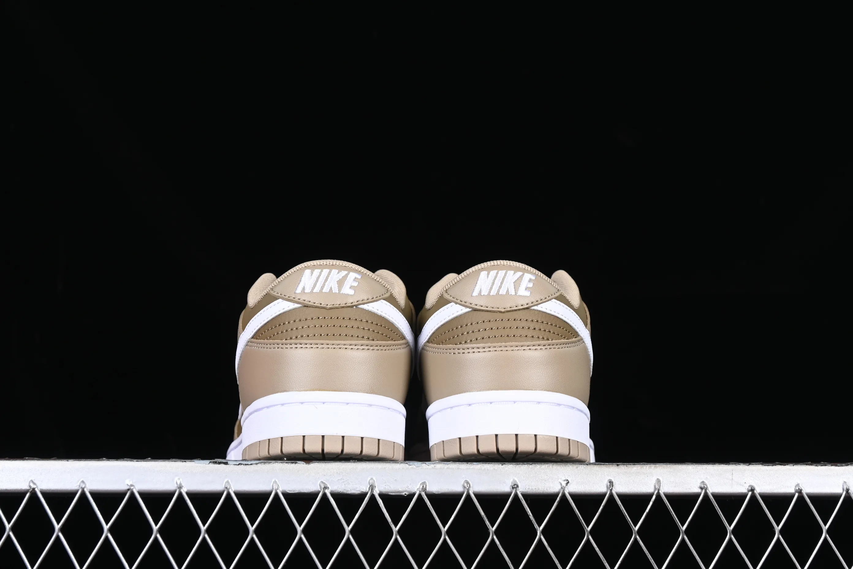 All categories Nk SB Dunk series Nk SB Dunk Low low-top sneakers Nk Dunk Low "Judge Grey" earth color SB low-top sports and leisure sneakers DJ6188-200
